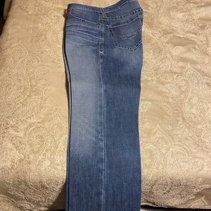 Slightly used Ariat Relaxed fit Jeans, no holes or stains, medium starch